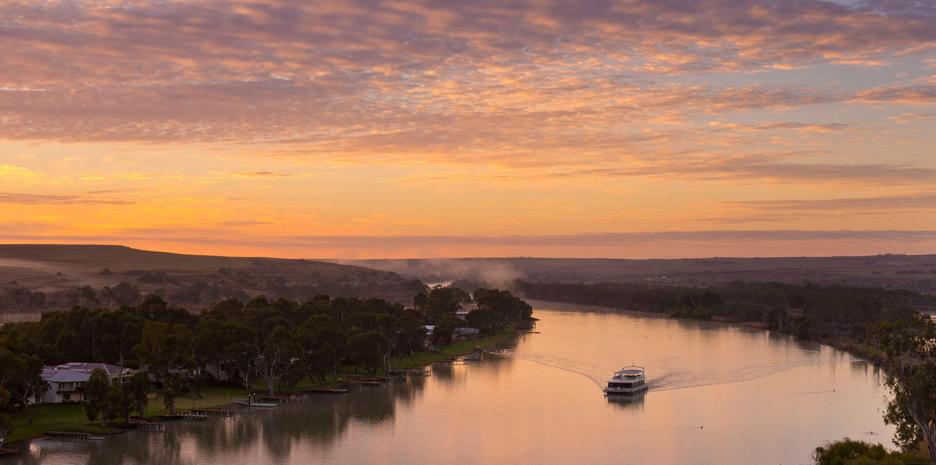 Cruising The Murray River